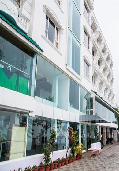 MISTY MOUNTAIN RESORT MUNNAR KERALA